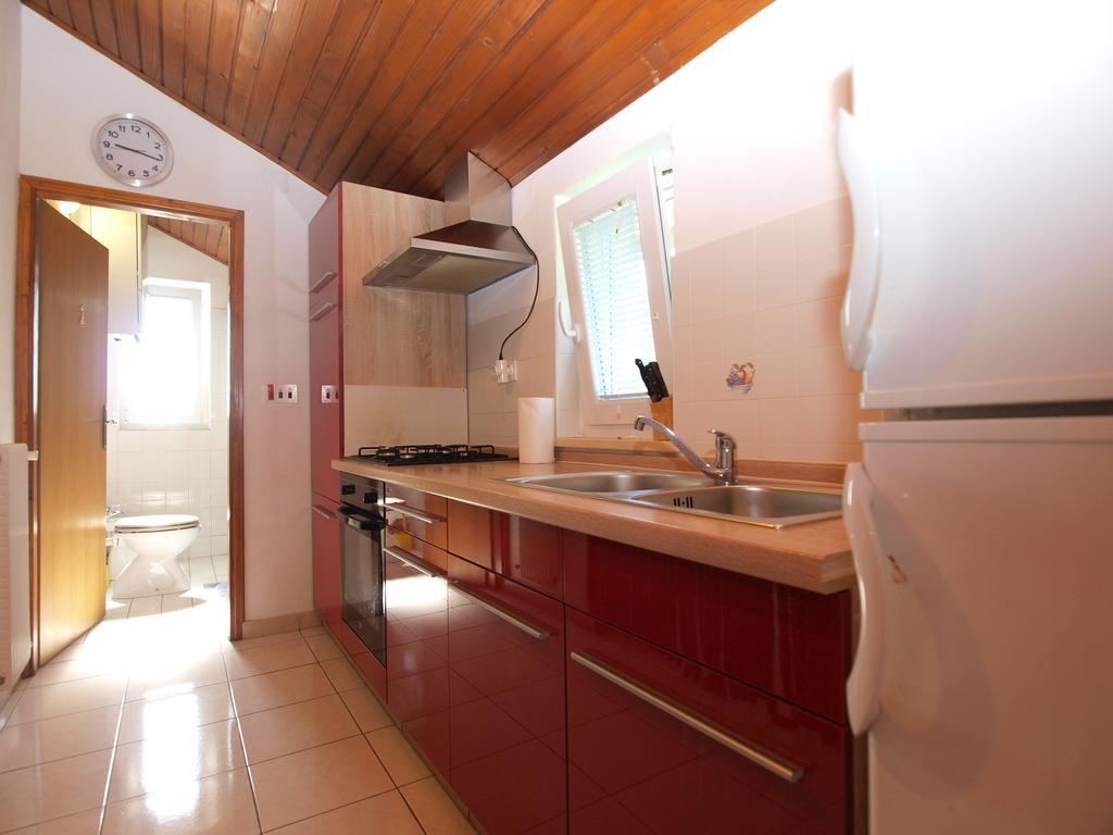 Apartment Luisa 1437 Peruški Екстериор снимка