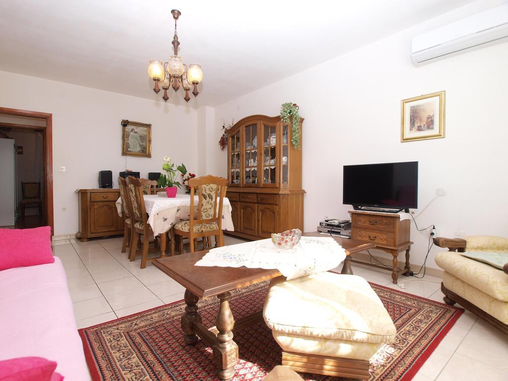 Apartment Luisa 1437 Peruški Екстериор снимка