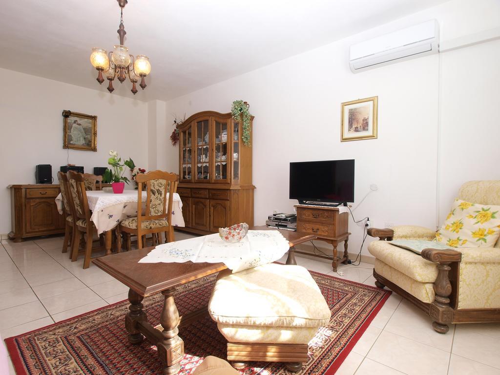 Apartment Luisa 1437 Peruški Екстериор снимка