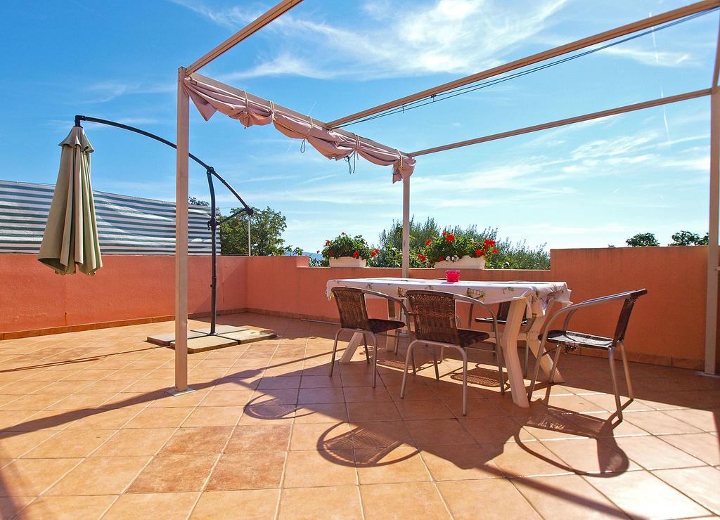 Apartment Luisa 1437 Peruški Екстериор снимка