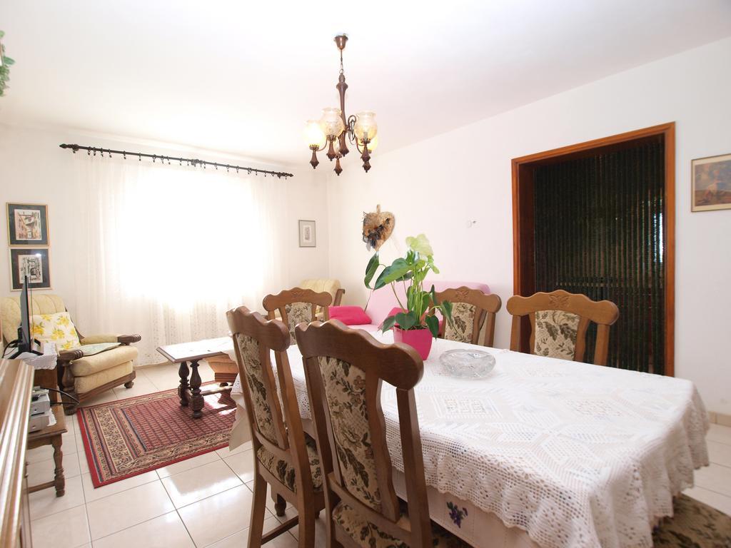 Apartment Luisa 1437 Peruški Екстериор снимка